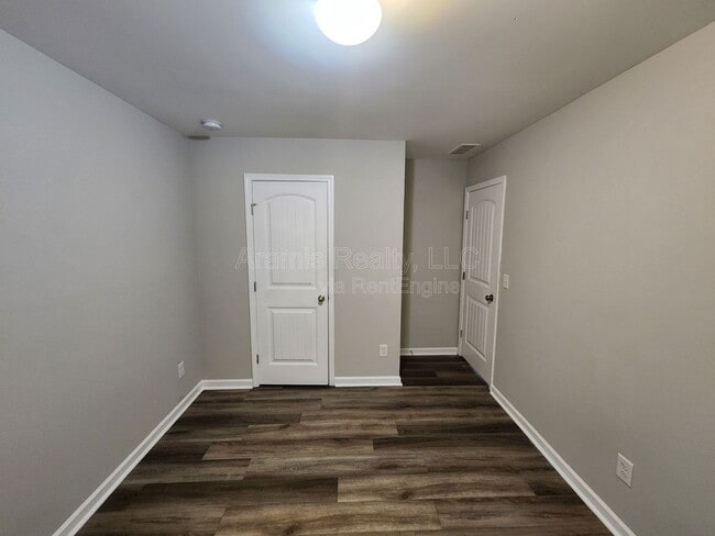 Building Photo - 187 Laurelcrest Ln