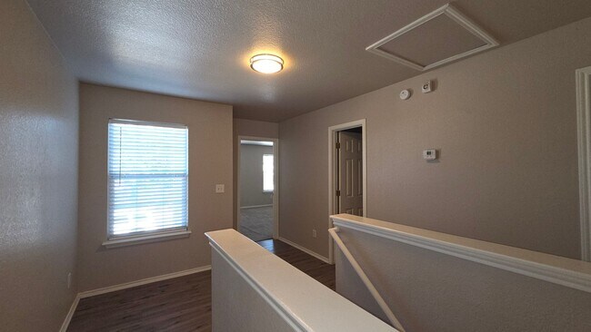 Building Photo - The Hills at Shaenfield 4 Bedroom