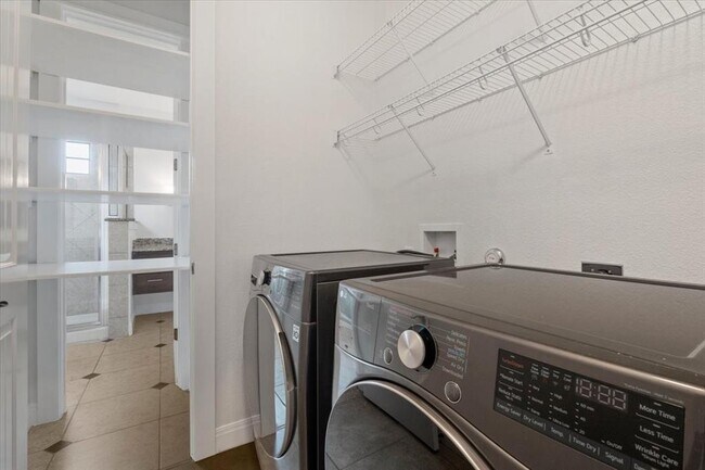 Building Photo - 14501 Falcon Head Blvd