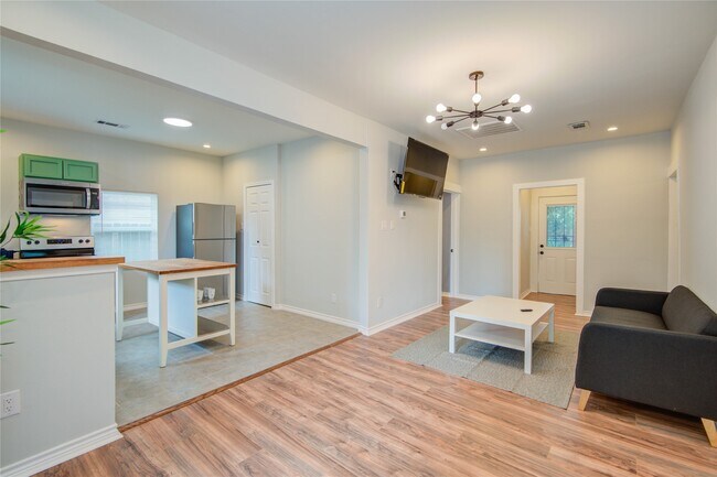 Building Photo - 2712 Link Rd