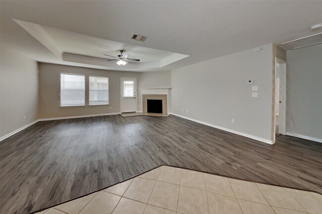 Building Photo - 7906 Buffalo View Ln