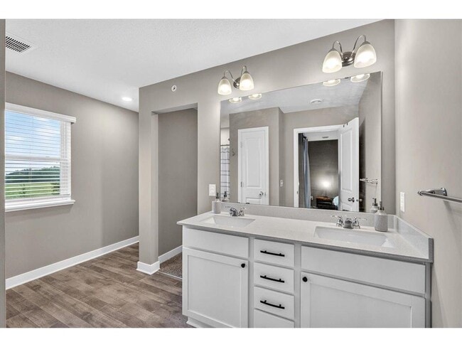 Building Photo - 6420 Genevieve Trail
