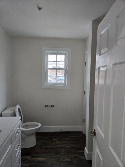 Building Photo - 2194 Central Ave