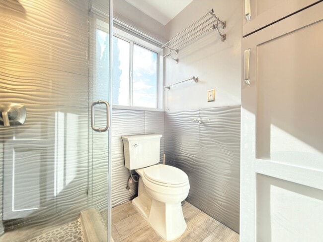 Building Photo - 341 Marie Ave