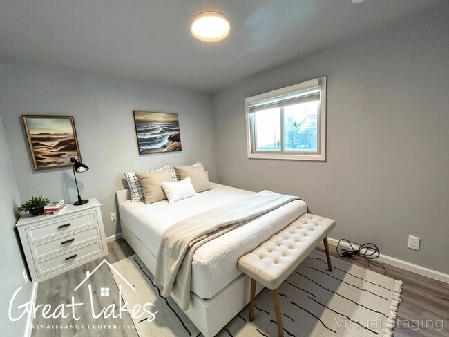 Building Photo - Beautiful 2 Bedroom 1 Bathroom now available for rent