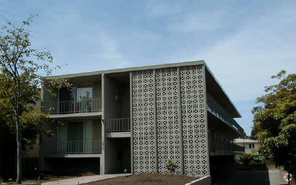 Building Photo - 1610 Milvia Street