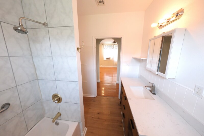 Building Photo - 3147 N Johnson St