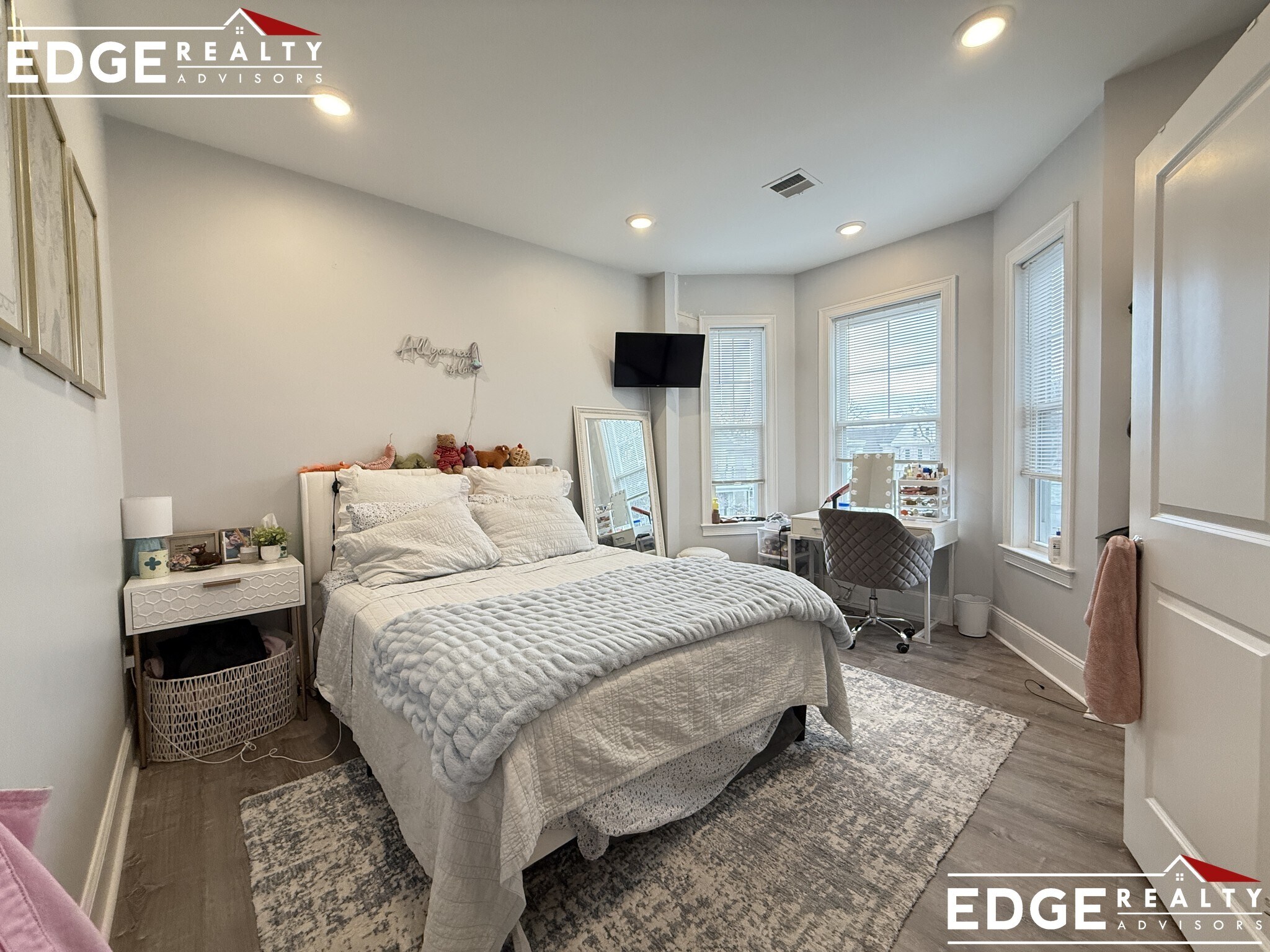 Building Photo - 134 Franklin St