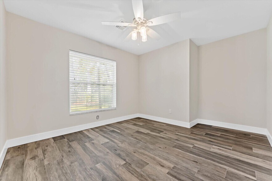 Building Photo - 1021 Corallita Ct