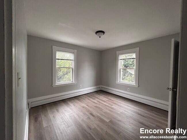 Building Photo - 6 Swetts Ct