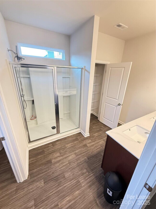 Building Photo - 5126 Idared Ct