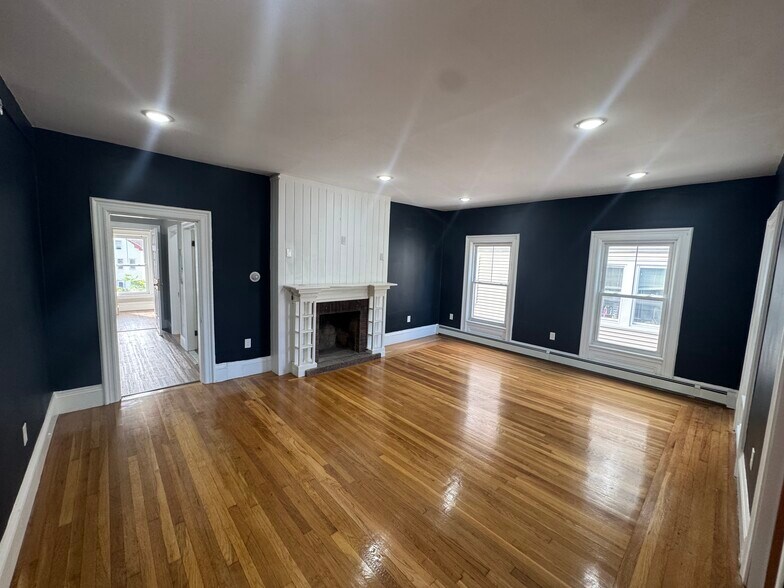 Living room - 138 Jewett St