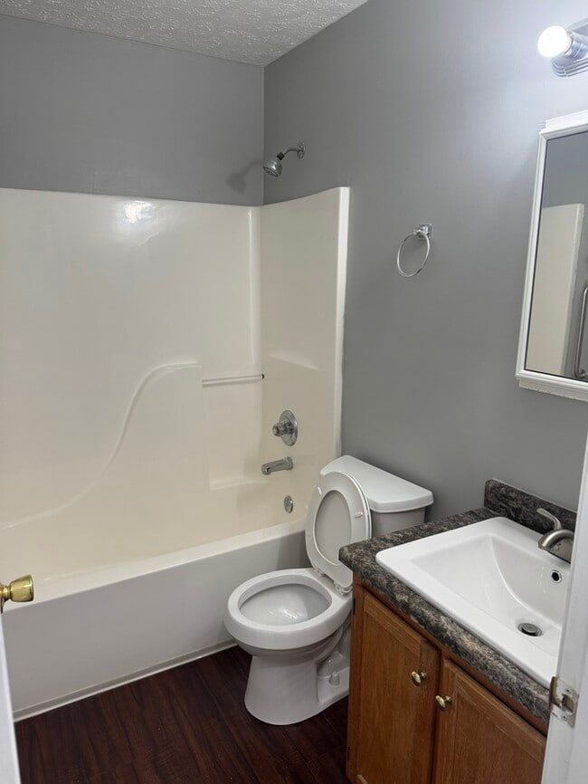 Building Photo - duplex