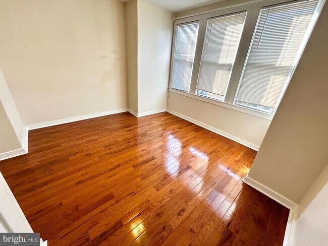 Building Photo - 1315 N 26th St