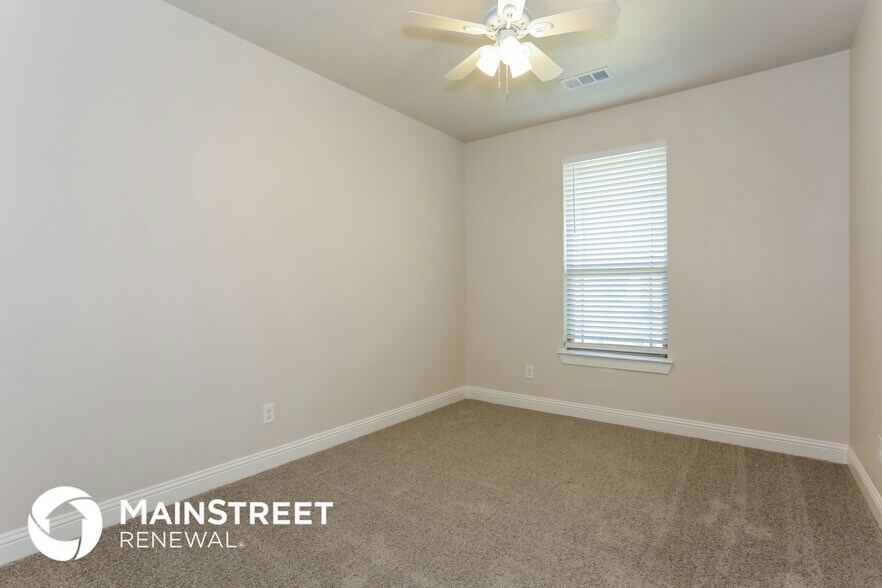 Building Photo - 1007 Brook Forest Ln