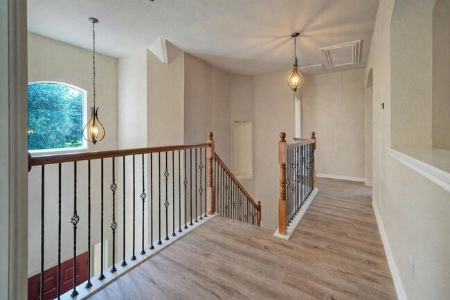 Building Photo - 3912 Coopers Hawk Cove