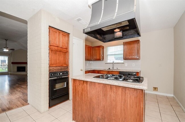 Building Photo - 1807 Trendwest Dr