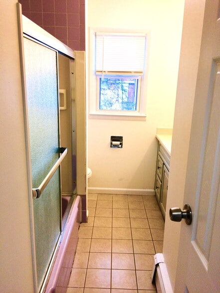 BATHROOM - 141 Dunbar Ave