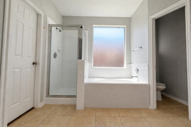 Building Photo - 3922 Coral Shadows Dr