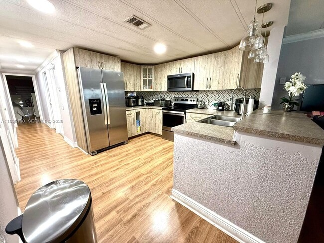 Building Photo - 5371 NW 200th Terrace