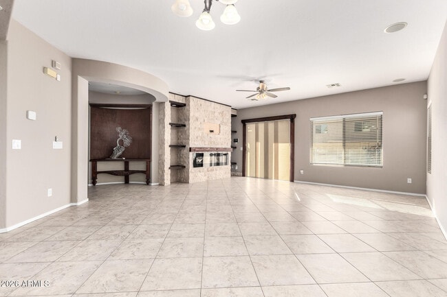 Building Photo - 19411 W Jefferson St