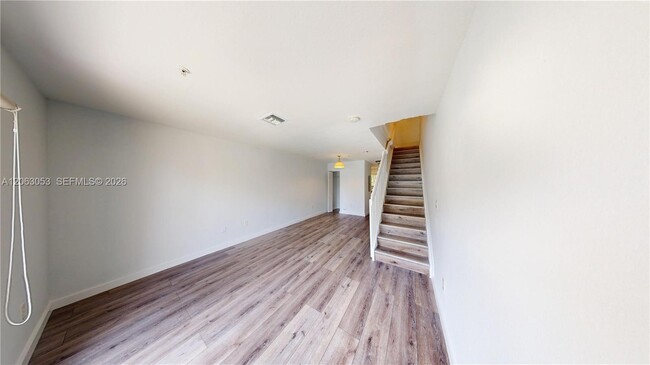 Building Photo - 2084 NE 167th St