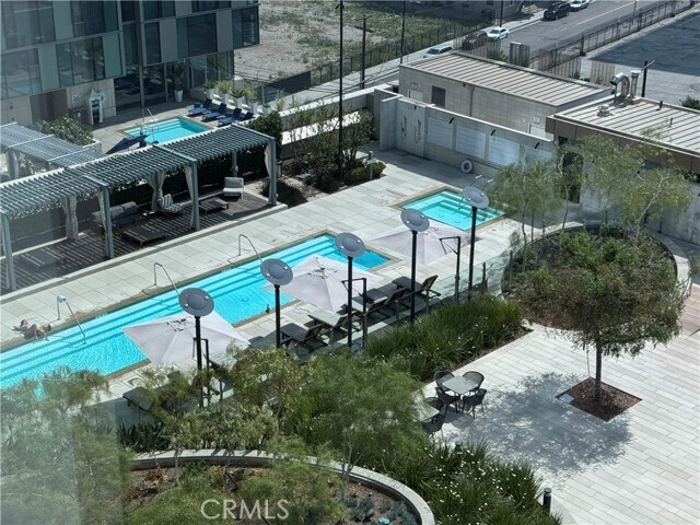 Building Photo - 889 Francisco St