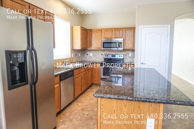 Building Photo - 2892 W Angel Way