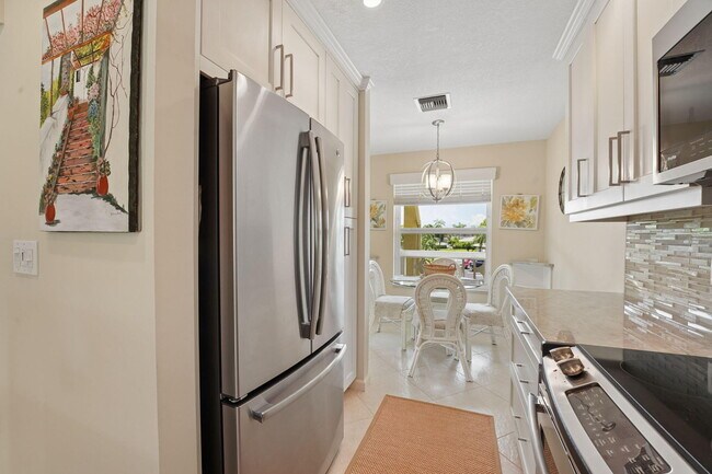 Building Photo - 1080 Mahogany Way