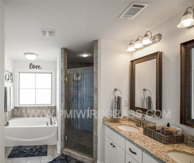 Building Photo - 524 Paxton Lp