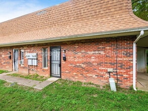 Building Photo - 4923 Myers Rd