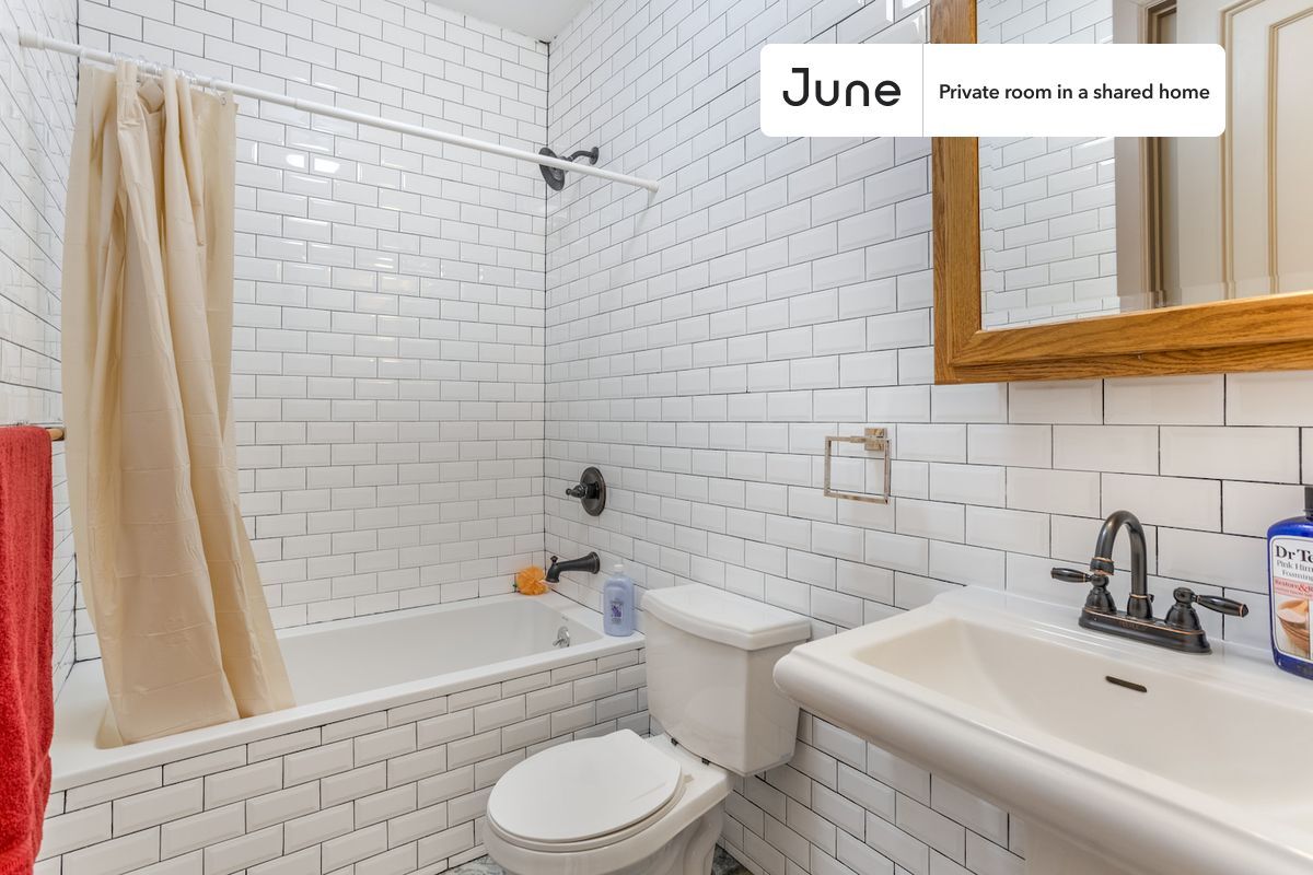 Building Photo - Functional ROOM at The Upper Manhattan House