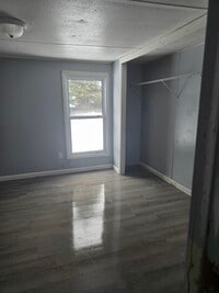 Building Photo - 435 Parsons Rd