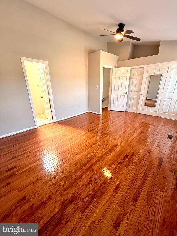 Building Photo - 6166 Wellington Commons Dr