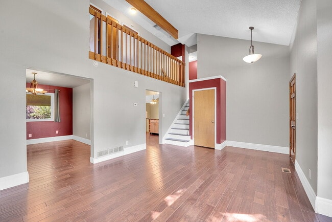 Building Photo - $3,095.00, 4-bed, 2.5-bath located in West...