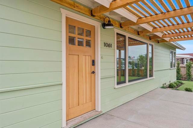 Building Photo - 1061 Buena Vista Way