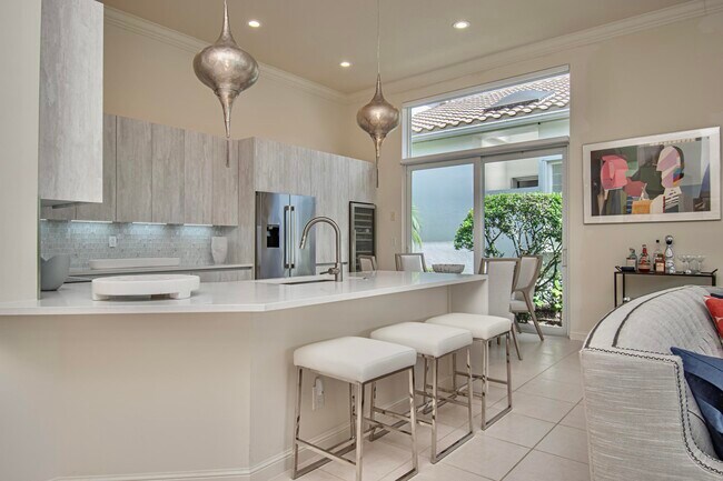 Building Photo - 7916 Montecito Pl