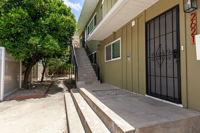 Building Photo - 2621 Dove St
