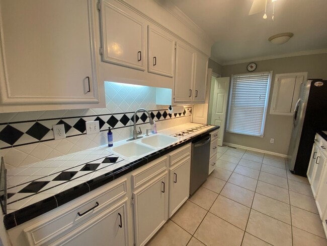 Building Photo - Broad River Township