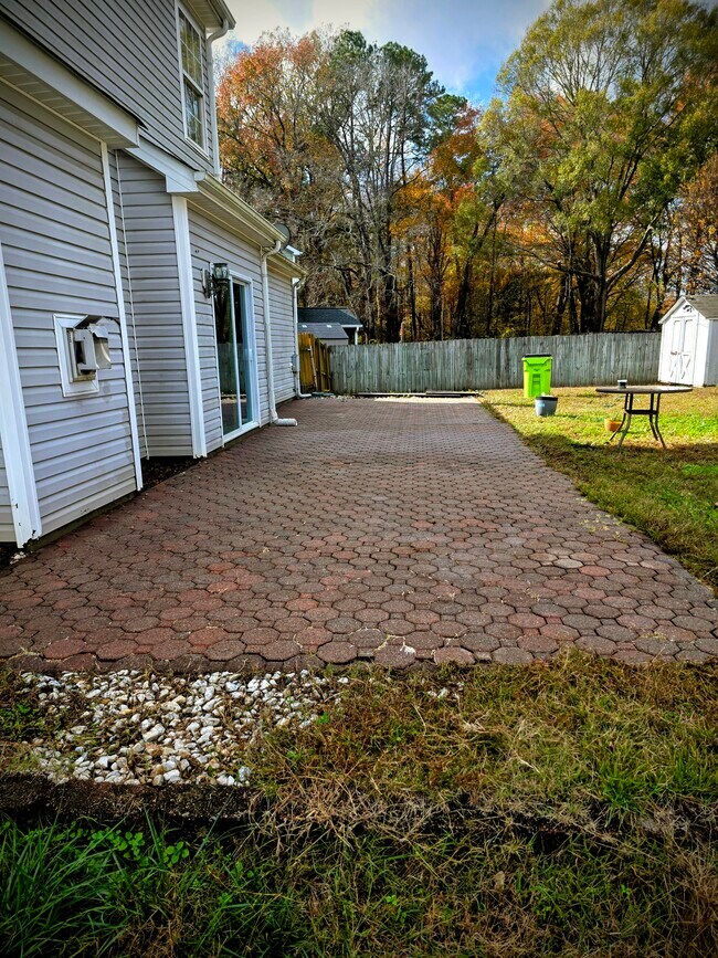 Building Photo - 3004 Knottsberry Way