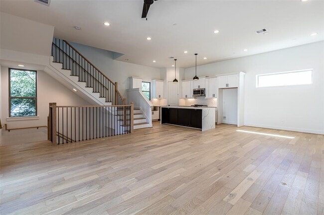 Building Photo - 2506 Langston St