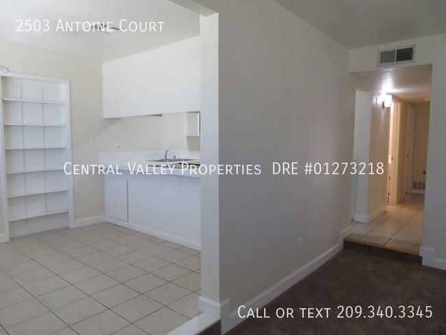 Building Photo - 2503 Antoine Ct