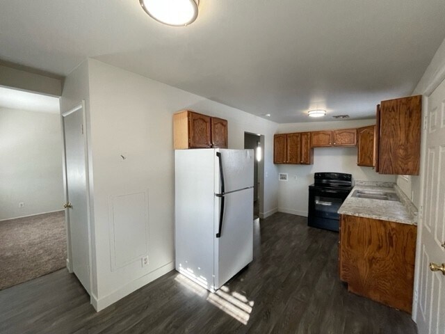 Building Photo - 542 E 200 N