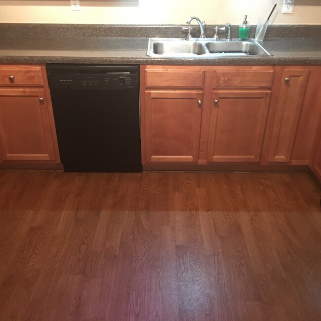 Building Photo - 8235 Oakley Cir