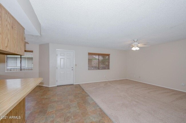 Building Photo - 1262 N 84th Pl