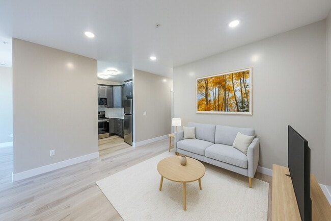 Primary Photo - 67 S Main St