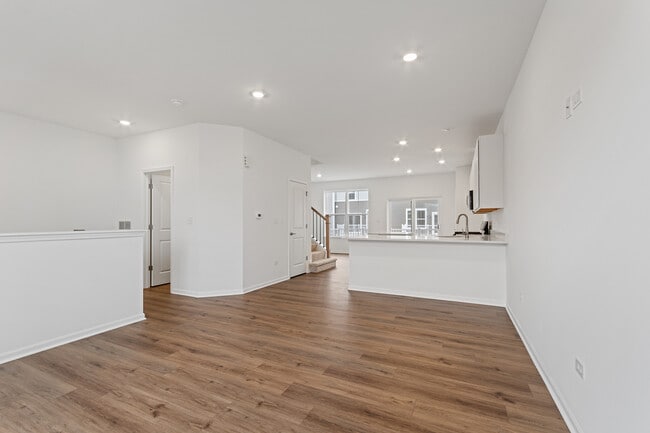 Building Photo - 14934 Dyer Ln