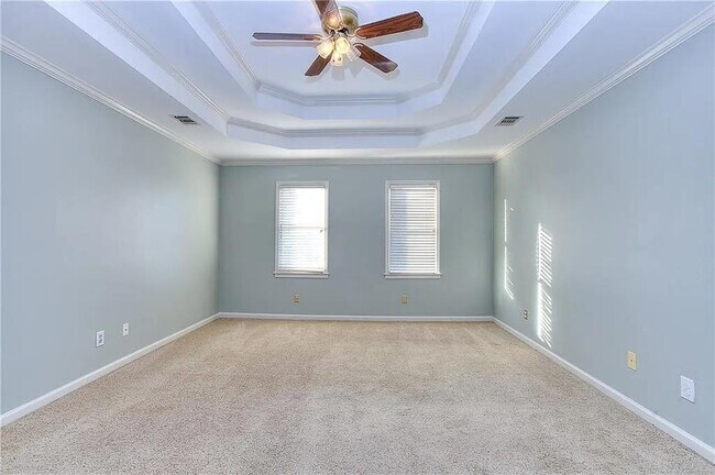 Building Photo - 800 Satinwood Pl