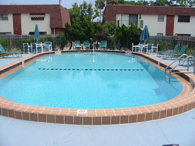 Building Photo - 625 N Halifax Ave