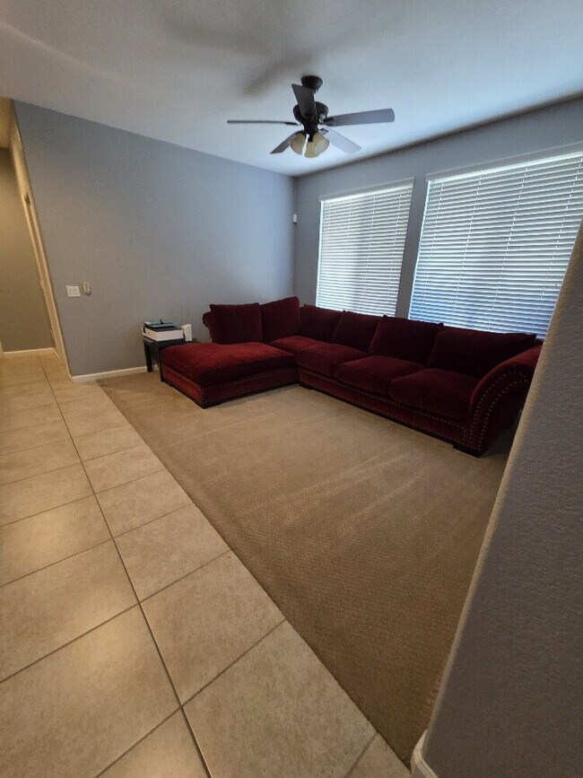 Building Photo - "Spacious 5-Bed home with 4 Baths Home for Rent!